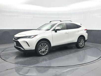 Used 2022 Toyota Venza XLE