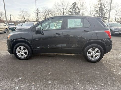 Used 2015 Chevrolet Trax LS image 2
