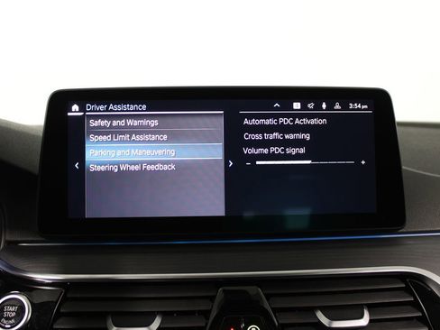 Used 2023 BMW 530e w/ M Sport Package image 16