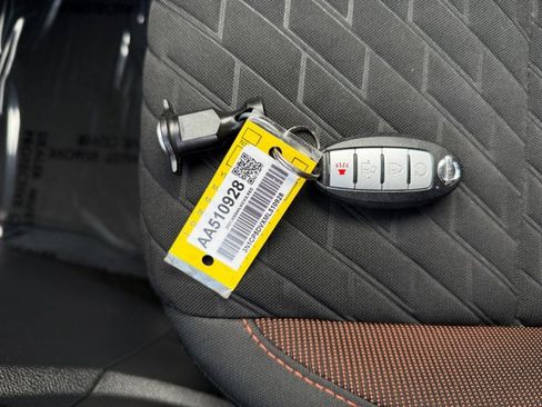 Used 2021 Nissan Kicks SR image 17