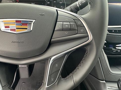 New 2025 Cadillac XT5 Luxury w/ LPO, Floor Liner Package image 17