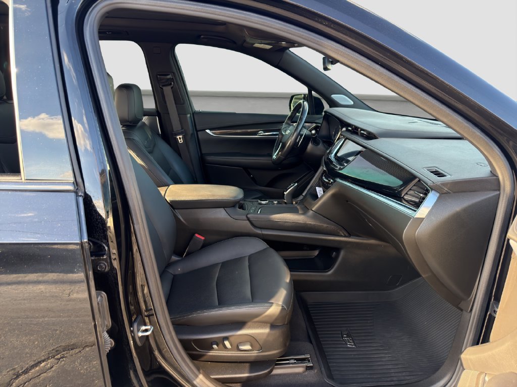 Used 2023 Cadillac XT6 Sport AWD/4WD image 18