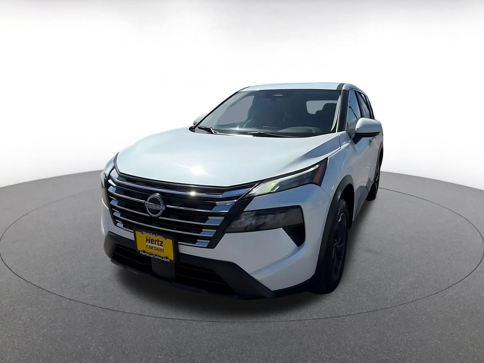 Used 2025 Nissan Rogue SV AWD/4WD image 6