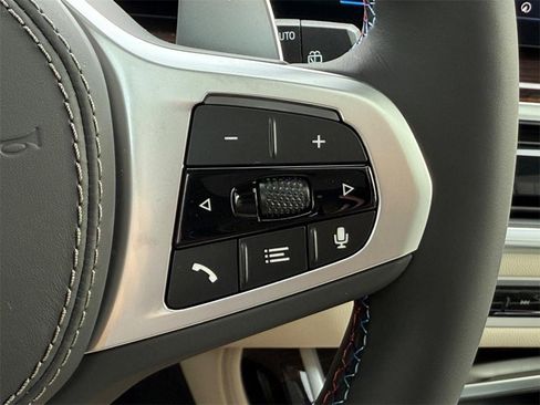 New 2026 BMW X7 M60i image 14