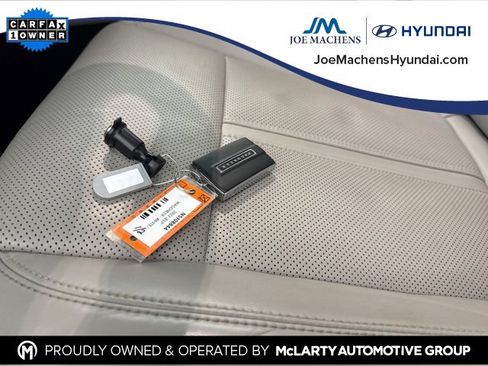 Used 2022 Jeep Wagoneer Series III w/ Premium Group I image 35