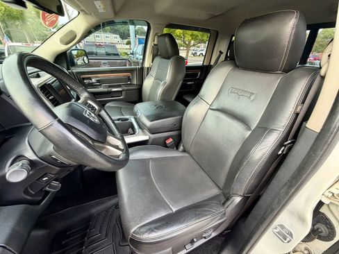 Used 2016 RAM 1500 Laramie w/ Convenience Group AWD/4WD image 8