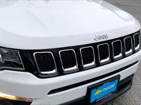 Used 2019 Jeep Compass Latitude w/ Cold Weather Group image 43
