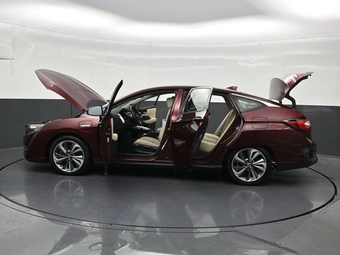 Used 2018 Honda Clarity Plug-In Hybrid image 32