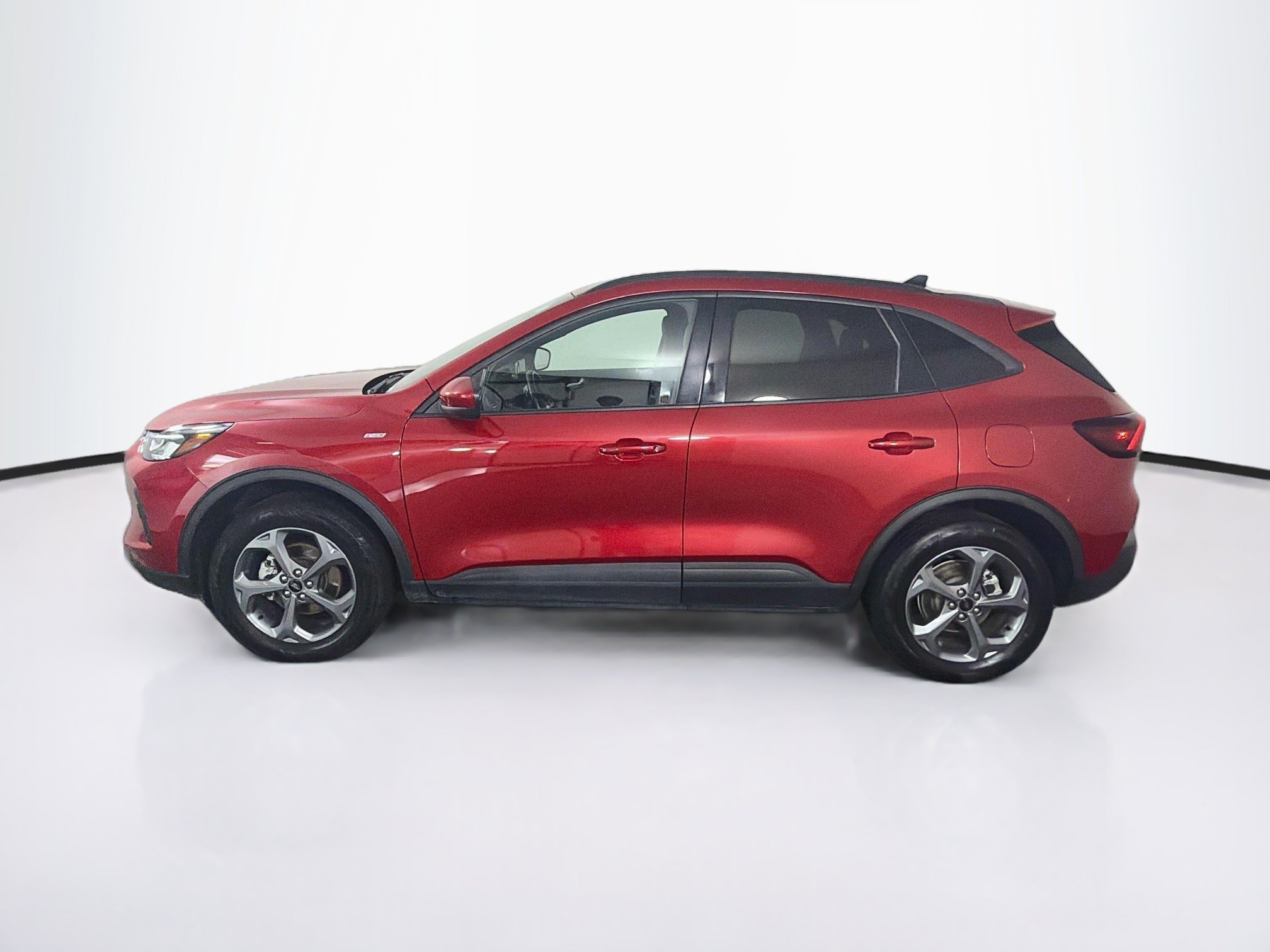 Used 2025 Ford Escape ST-Line Select AWD/4WD image 4