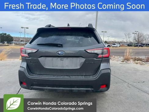 Used 2025 Subaru Outback Onyx Edition image 4
