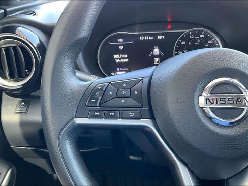 Used 2019 Nissan Kicks SV FWD image 23