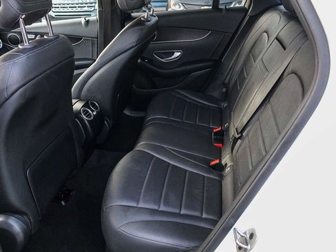 Used 2021 Mercedes-Benz GLC 300 image 17