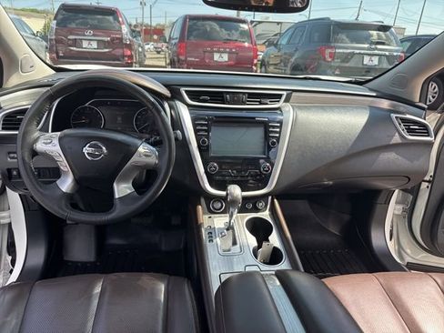Used 2016 Nissan Murano Platinum w/ Platinum Technology Package AWD/4WD image 17