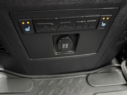 Used 2018 RAM 2500 Laramie w/ Sport Appearance Group image 56