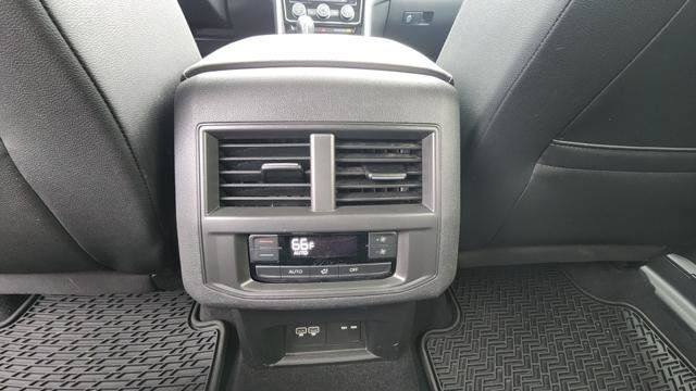 Used 2021 Volkswagen Atlas SEL AWD/4WD image 14