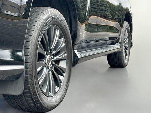 Used 2021 Lexus GX 460 Luxury w/ Sport Design Package AWD/4WD image 15