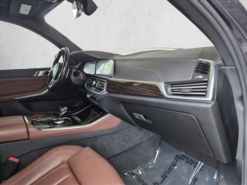 Used 2019 BMW X5 xDrive40i w/ Convenience Package AWD/4WD image 24