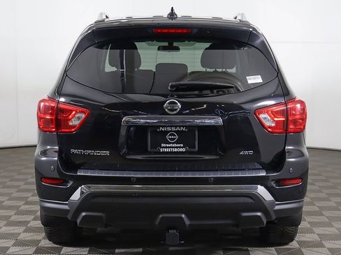 Used 2020 Nissan Pathfinder S image 9