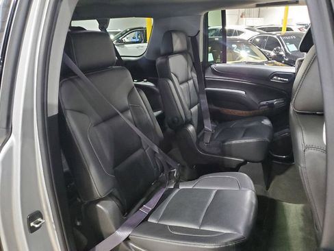 Used 2017 Chevrolet Suburban Premier image 23