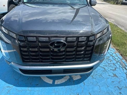 Used 2025 Hyundai Palisade SEL FWD image 2