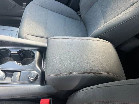 Used 2025 Ford Explorer Active image 21