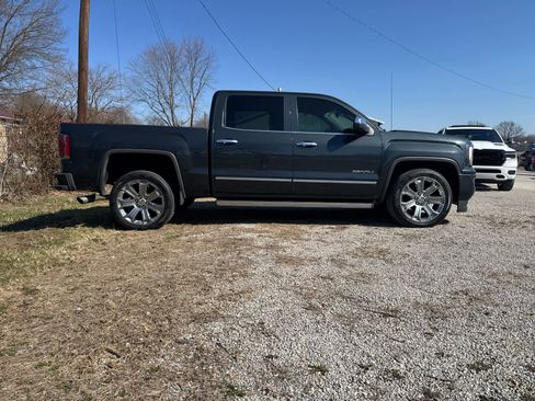 Used 2018 GMC Sierra 1500 Denali w/ Denali Ultimate Package image 3