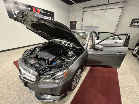Used 2016 Mercedes-Benz E 350 4MATIC Sedan image 59
