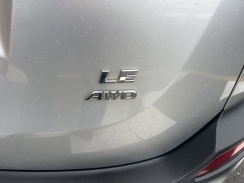 Used 2013 Toyota RAV4 LE image 37