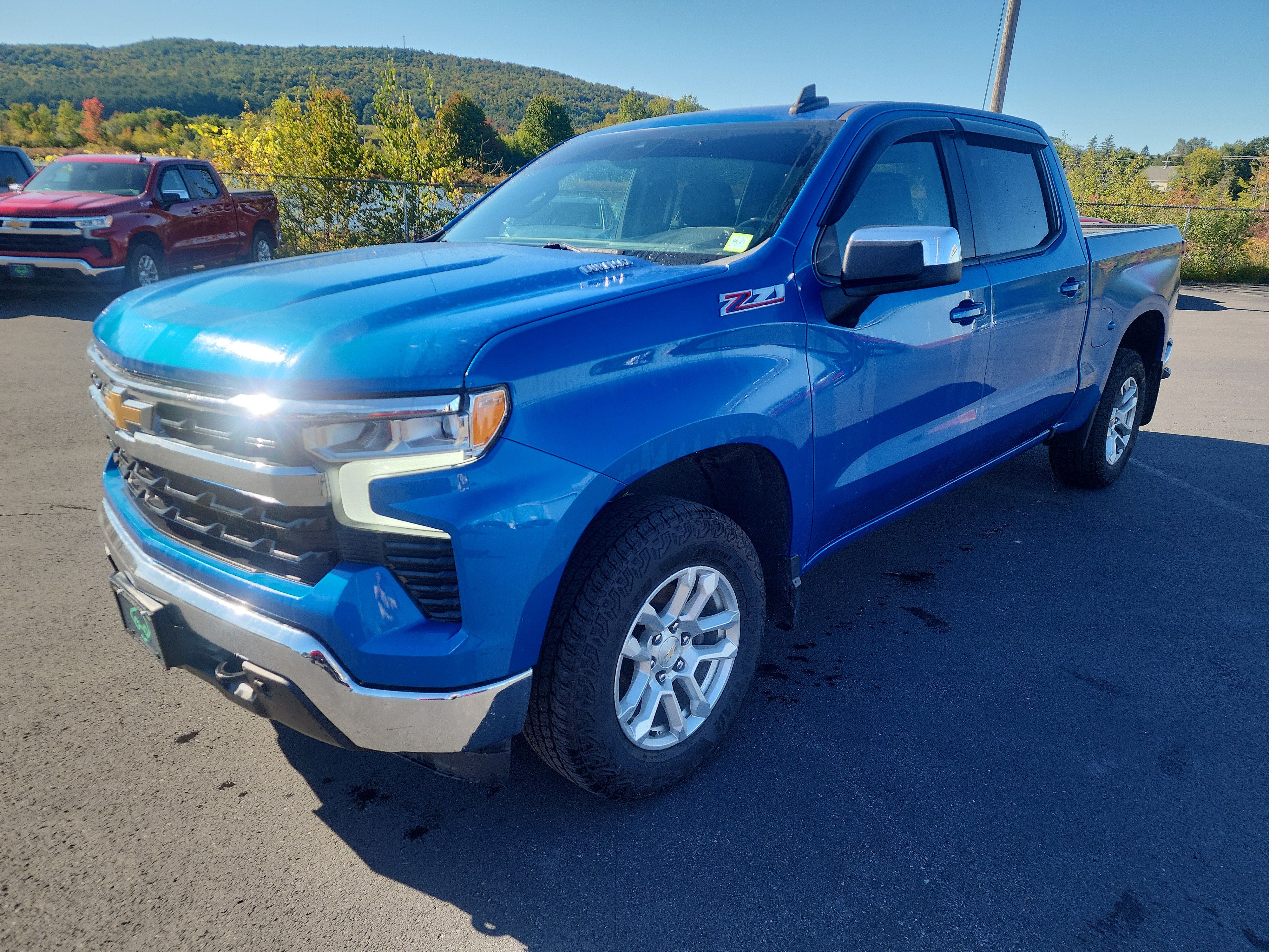 Certified 2022 Chevrolet Silverado 1500 LT AWD/4WD image 4