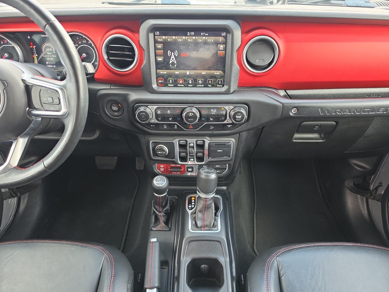 Used 2018 Jeep Wrangler Unlimited Rubicon AWD/4WD image 11