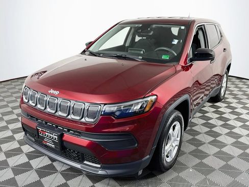 Used 2022 Jeep Compass Sport FWD image 3