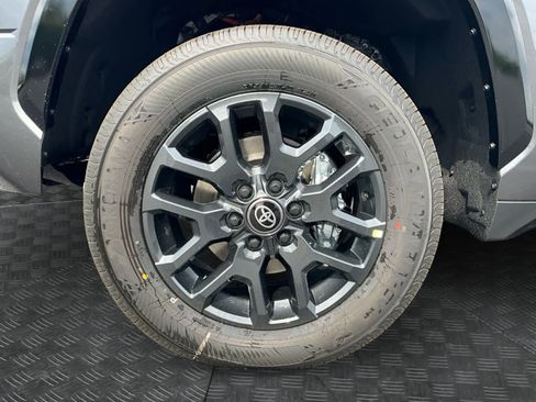 New 2026 Toyota Tundra Platinum AWD/4WD image 15