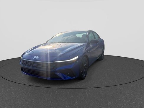 New 2026 Hyundai Elantra Sport image 4