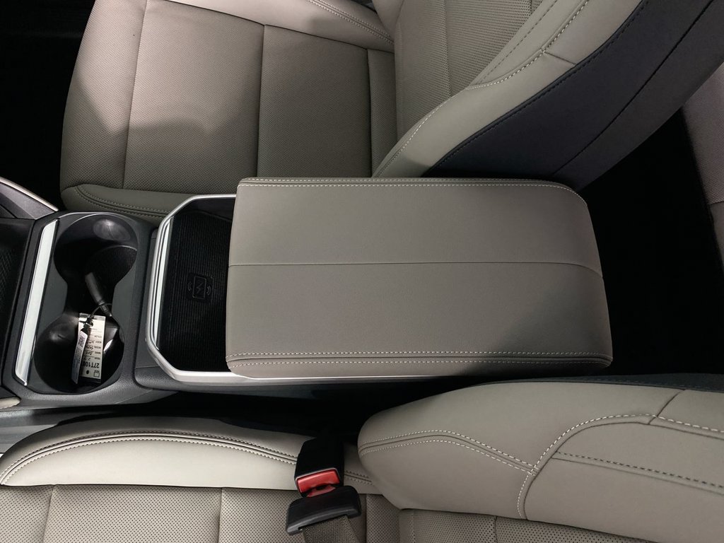 Used 2027 GMC Terrain Elevation w/ Elevation Premium Package FWD image 20