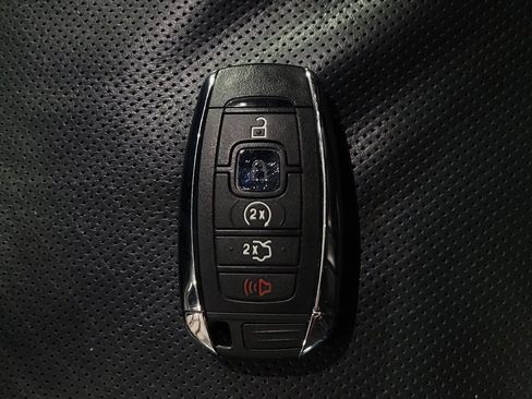 Used 2017 Lincoln MKC Reserve AWD/4WD image 32