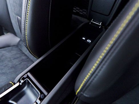 Used 2025 Lotus Emira image 63