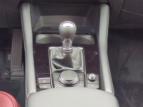 New 2026 MAZDA MAZDA3 2.5 S Hatchback w/ Premium Pkg image 18