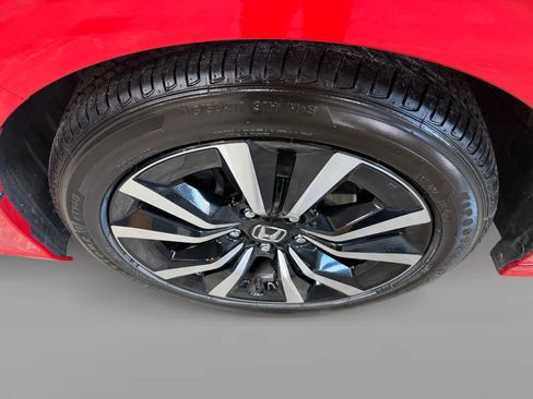 Used 2024 Honda Civic EX image 9