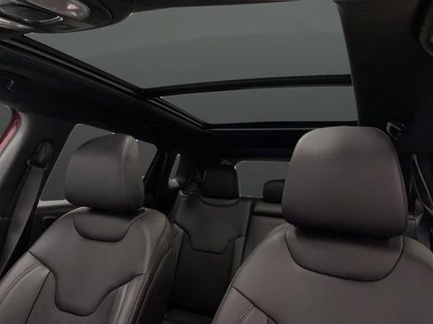 New 2025 Jeep Compass Latitude w/ Sun & Sound Group image 7