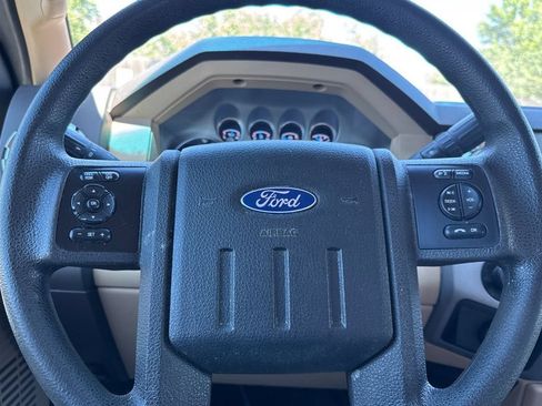 Used 2016 Ford F250 XLT w/ XLT Premium Package AWD/4WD image 21