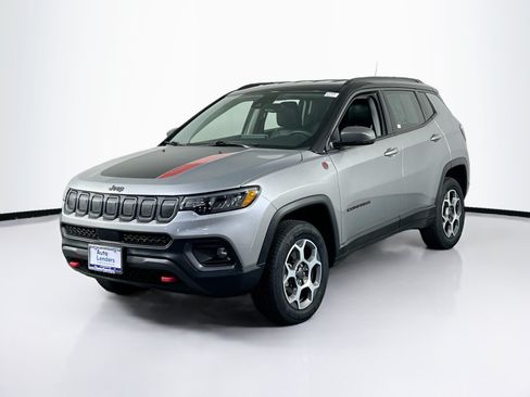 Used 2022 Jeep Compass Trailhawk AWD/4WD image 1