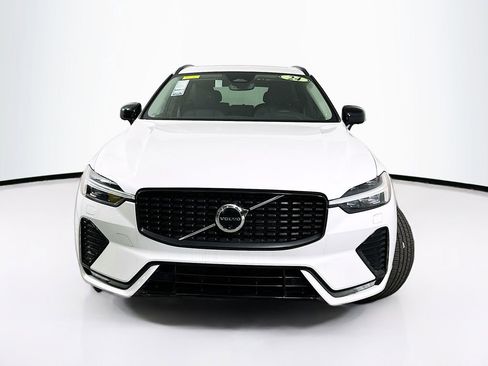 Used 2024 Volvo XC60 B5 Plus w/ Climate Package AWD/4WD image 5