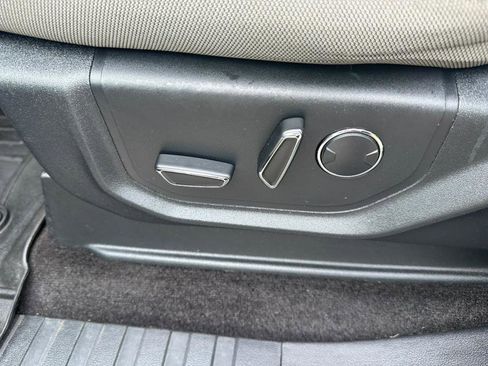 Used 2018 Ford F150 XLT w/ Equipment Group 302A Luxury image 23