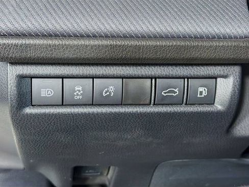 Used 2025 Toyota Camry SE w/ Convenience Package AWD/4WD image 11