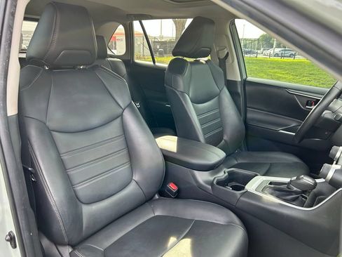 Used 2023 Toyota RAV4 XLE Premium FWD image 16