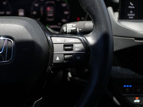 Used 2023 Honda Accord Touring image 24