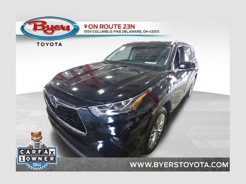 Used 2024 Toyota Highlander Platinum image 1