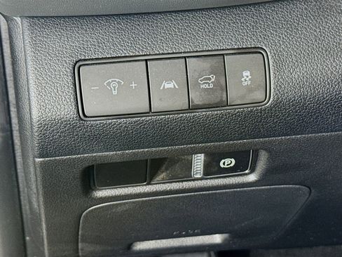 Used 2023 Hyundai Santa Fe SEL image 11