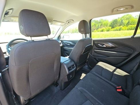 Used 2023 GMC Terrain SLE w/ Driver Convenience Package FWD image 18