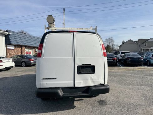 Used 2019 Chevrolet Express 3500 3500 3dr Cargo Van w/ Driver Convenience Package image 16